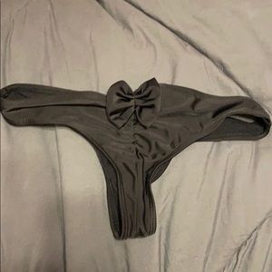 thong bikini bottoms with bow